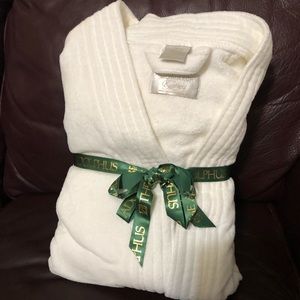 MONARCH CYPRESS - Terry Velour Shawl White Bathrobe - BRAND NEW - ONE SIZE